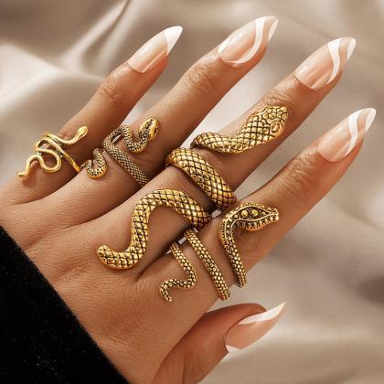 Vintage Golden Snake Shape Rings For Women..
