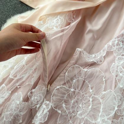 Elegant Pink Lace Halter Neckline Evening Gown..