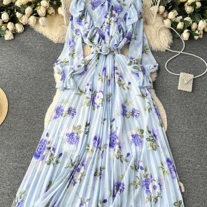 Elegant Floral Print Pleated Chiffon Maxi Dress..