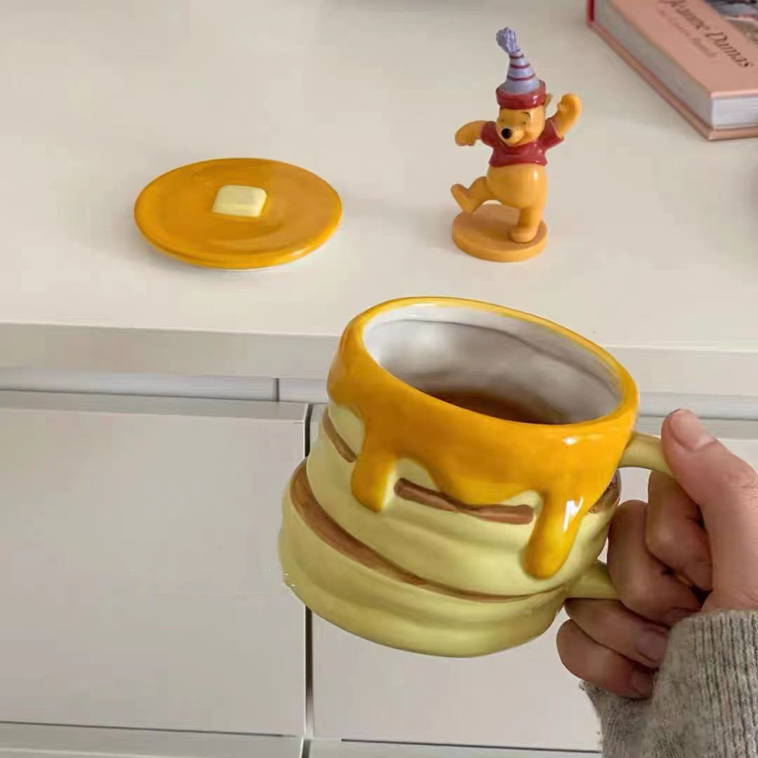 300ml Creative Super Cute Honey Muffin Shape Underglaze Ceramic Mug With Lid Coffee Cup Perfect Gift
