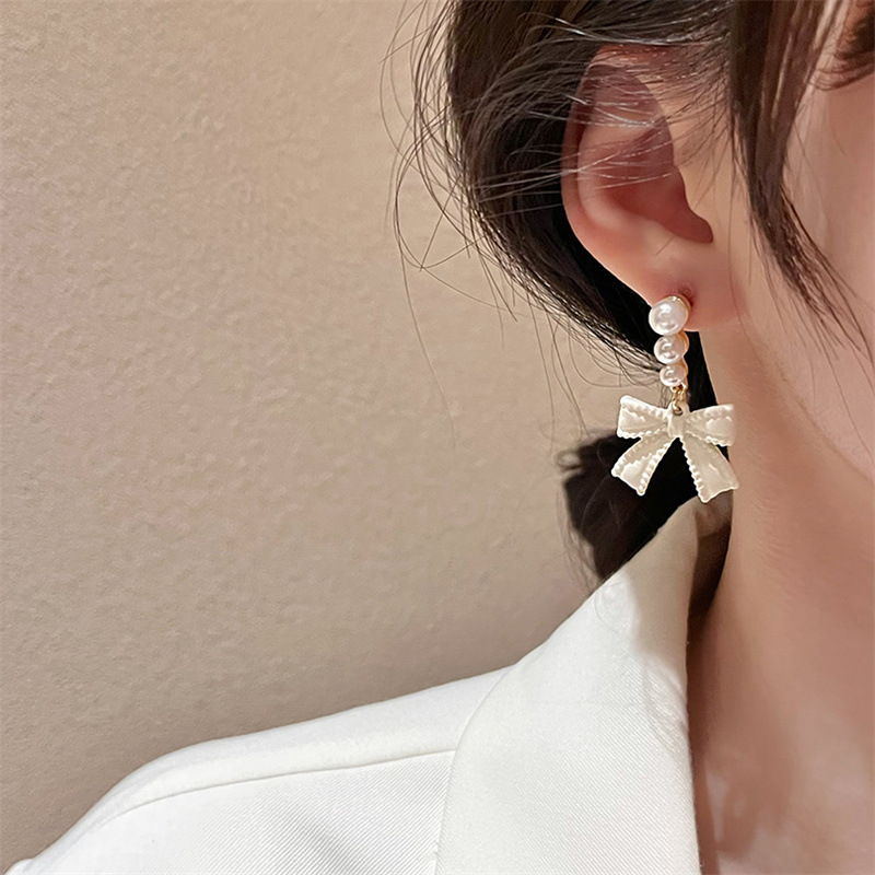 925 Silver Needle 2023 Trendy Summer White Bow Pearl Earrings Party Exquisitely Designed Ear Studs Jewelry Beautiful Gifts