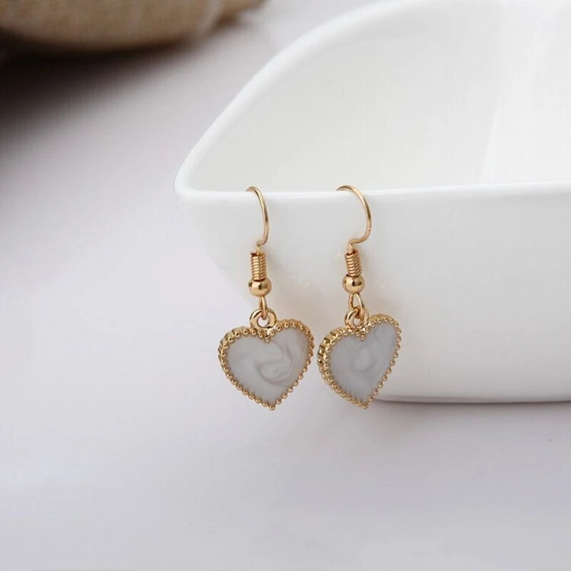 Exquisite White Enamel Heart Drop Earrings For Women Boucle D'oreille Simple Love Heart Dangle Ear Jewelry Girl Gift