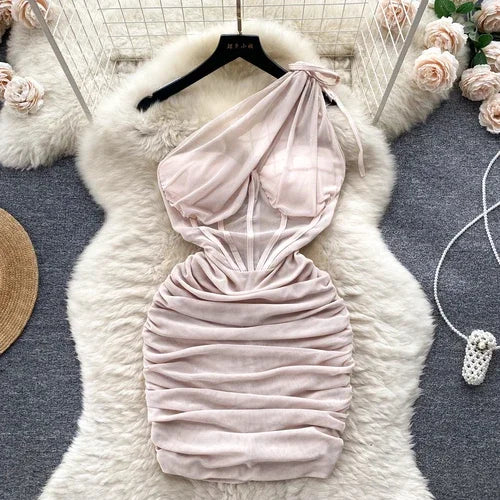 short halter dress formal Elegant Halter Short Prom Dress A Line Satin Short Red Homecoming Cock –  Siaoryne