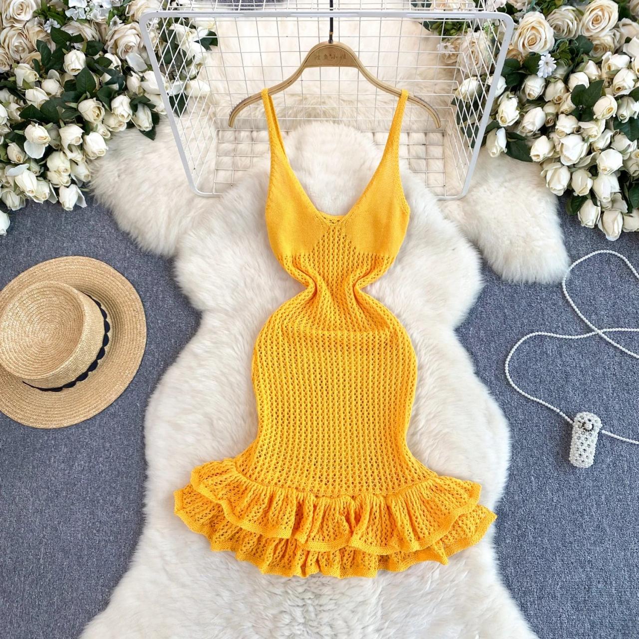 Womens Sleeveless Summer Knit Halter Dress With Ruffle