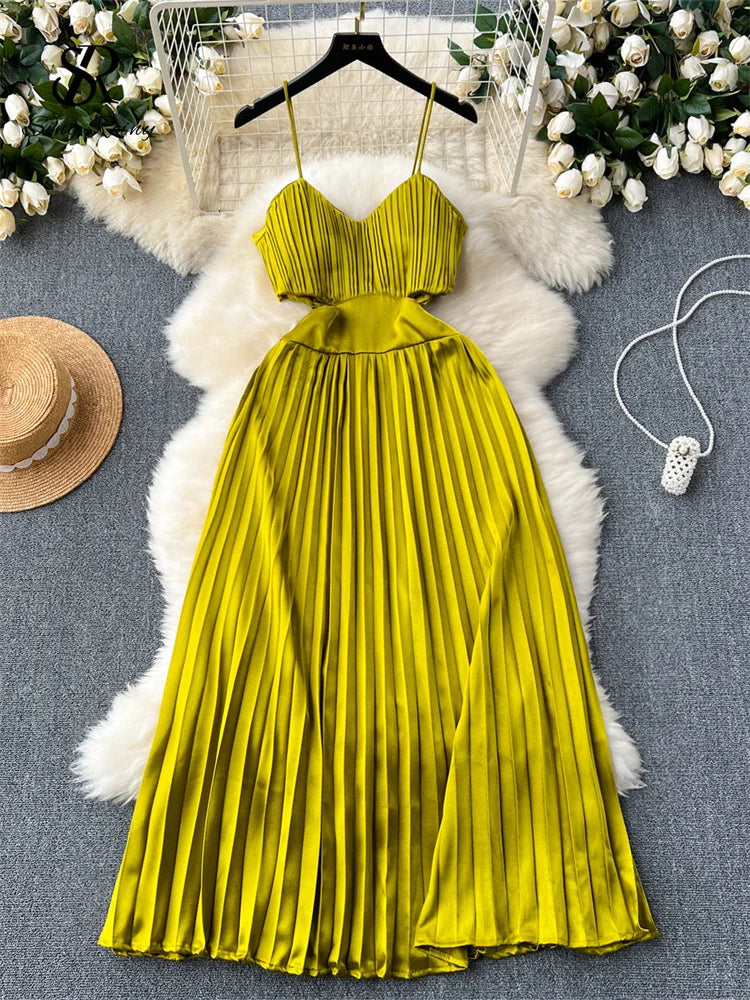 Elegant Pleated Yellow Maxi Dress with Spaghetti Straps