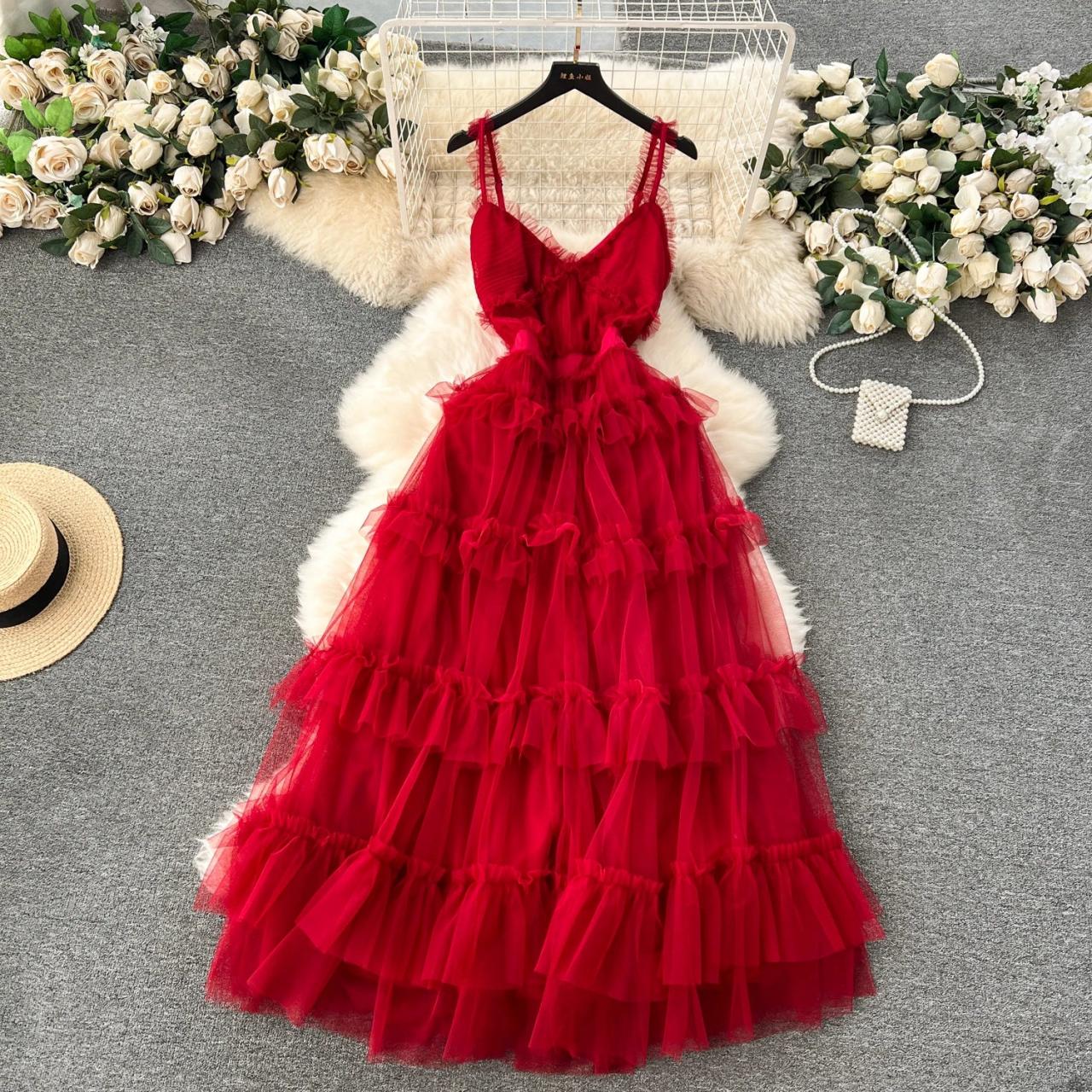 Elegant Red Sleeveless Tulle Evening Gown For Women