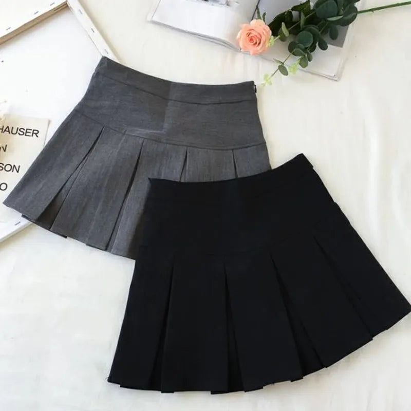 Womens Pleated Mini Skirt In Black High-waisted Design