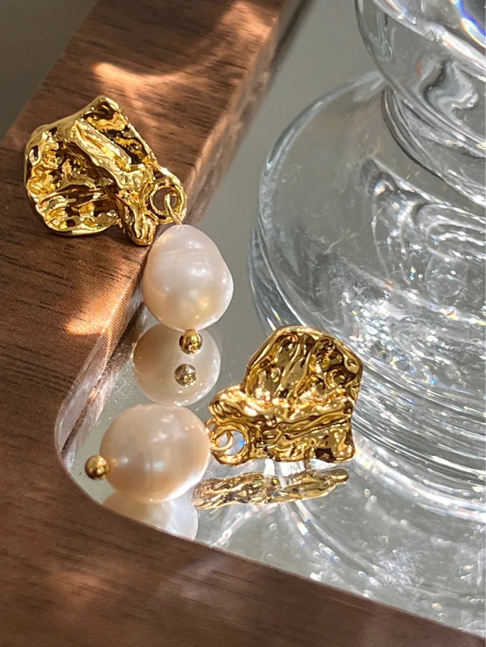 Elegant Gold Pearl Drop Earrings For Women on Luulla