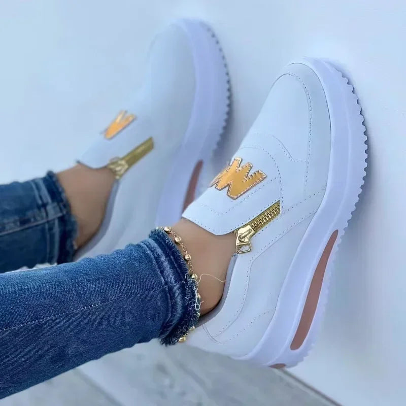 Zig Zag Pineapple Print Women's Slip On Sneakers