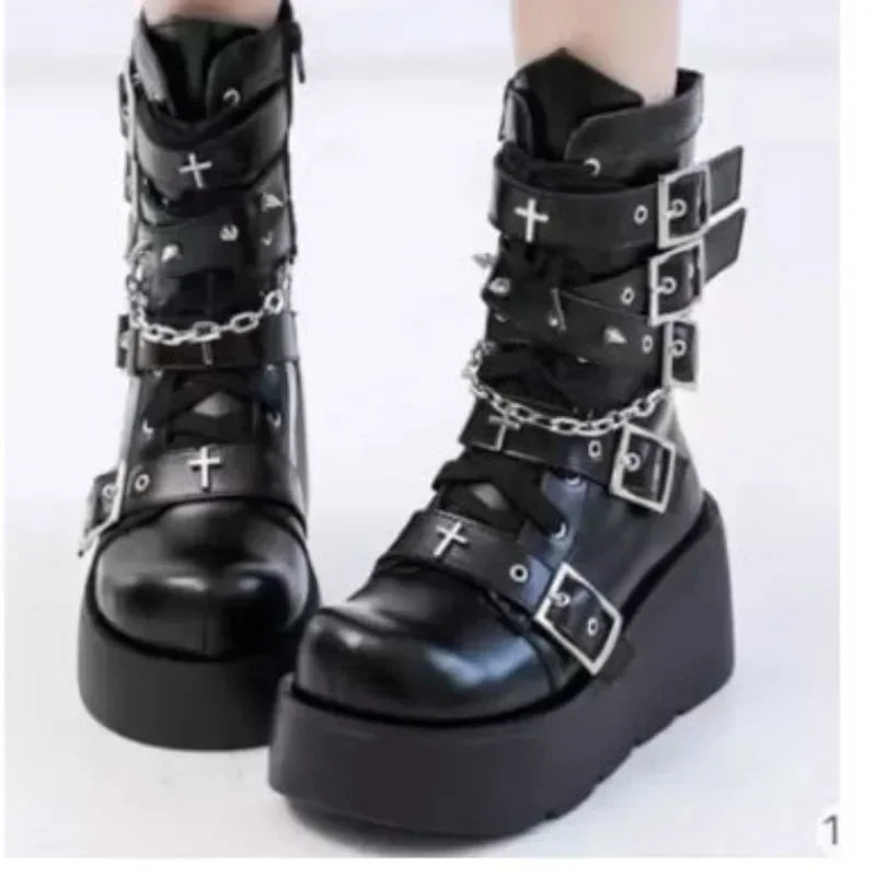 Gothic Platform Boots With Chains And Buckles on Luulla