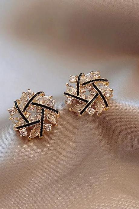 Trend Stud Earrings Korean Fashion Temperament Net Red Personality High Jewelry Exquisite Elegant Fashion Stud Earrings