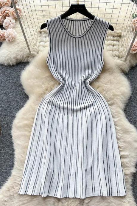 Elegant Sleeveless Striped Summer Bodycon Midi Dress