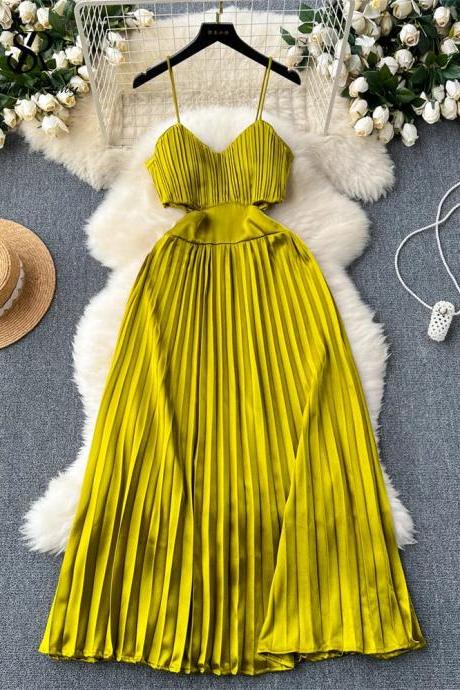 Elegant Pleated Yellow Maxi Dress With Spaghetti Straps