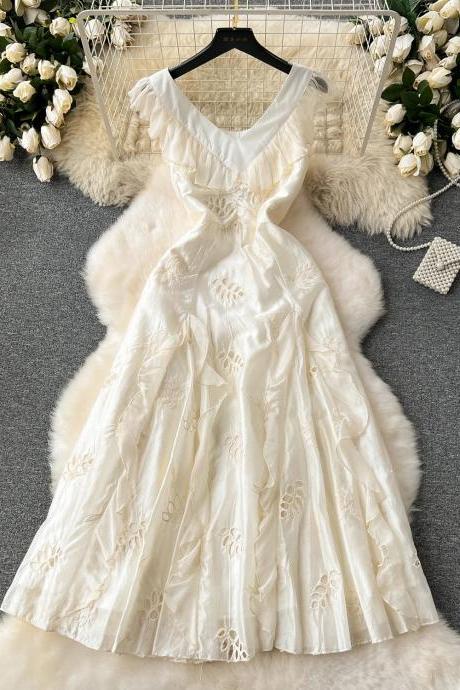Elegant Sleeveless Embroidered White Midi Summer Dress