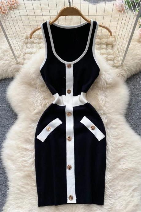 Sleeveless Navy And White Buttoned Pencil Dress
