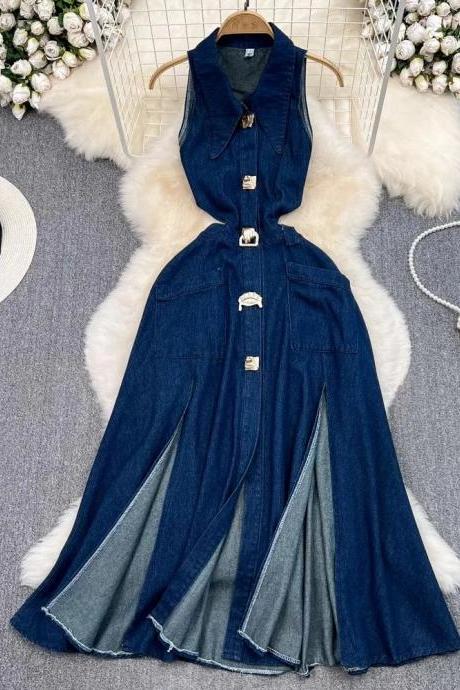 Elegant Sleeveless Denim Maxi Dress With Fur Collar