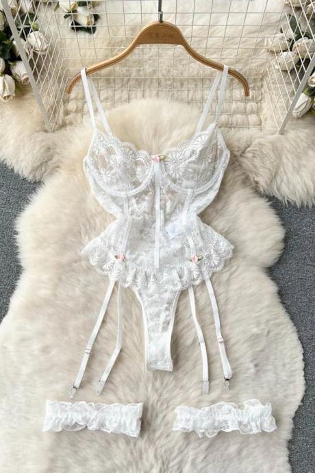 Elegant White Lace Bridal Lingerie Set With Garters