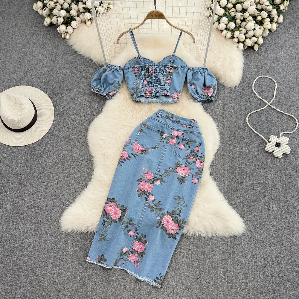Floral Fitted Encroaching Skirt and Crop Top Set main image 0