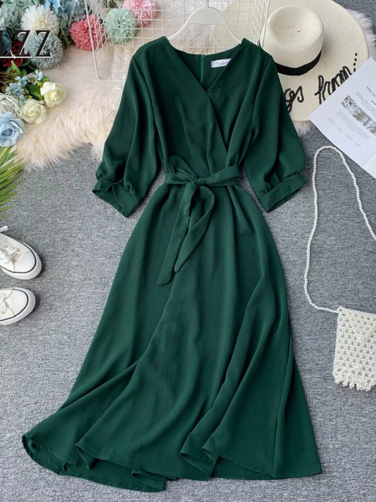 1212118 Green Floral Tie Waist Dress